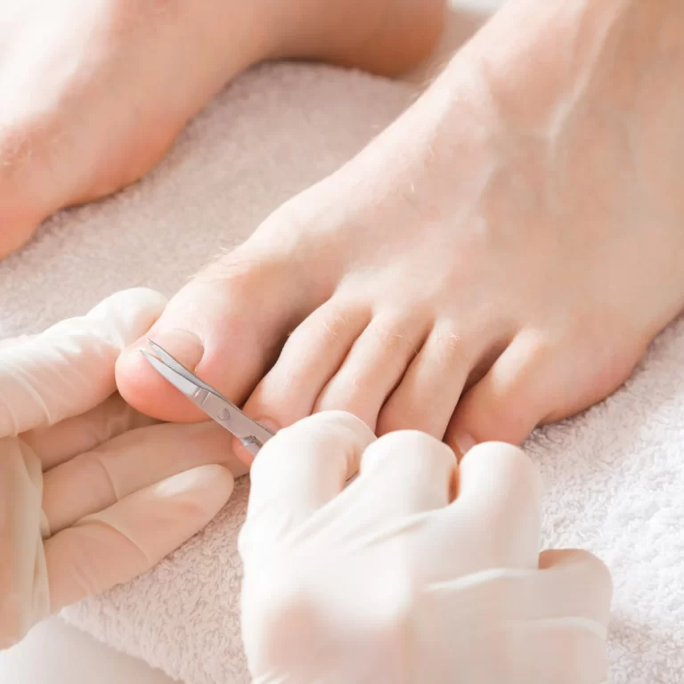 Pure Glow Pedicure